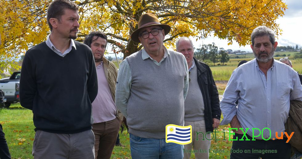 Intendenta Garrido, Ministro Fratti y toda la Institucionalidad Agropecuaria en Castellanos - Canelones.