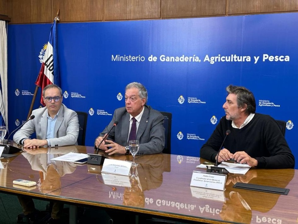 El Censo General Agropecuario presentado por el Ministro Mattos, el director del Instituto Nacional de Estadistica, Diego Aboal y el coordinador de DIEA, Pablo Couto.