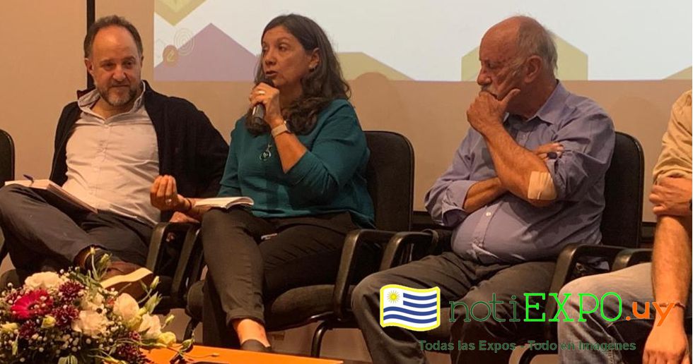 Todas las Autoridades del Agro Uruguayo en el INIA.