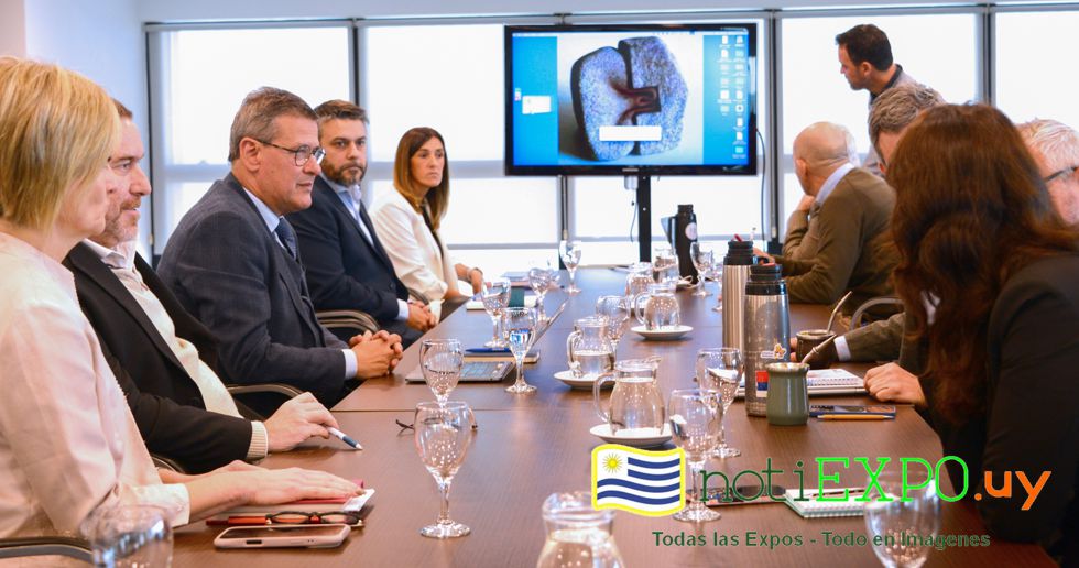 Sesiono la Junta Nacional de Drogas.