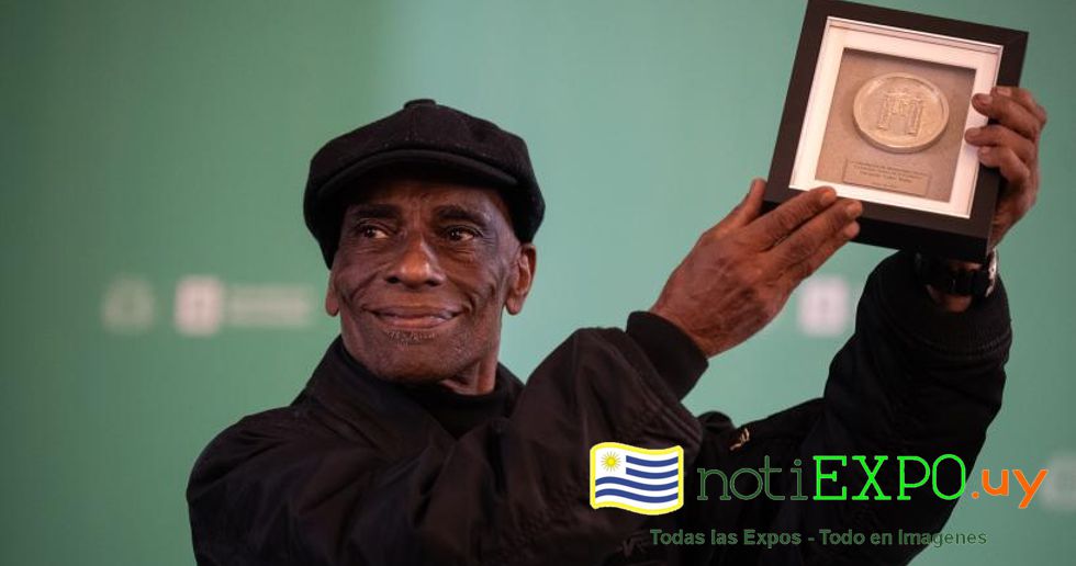 Lobo Nuñez es Ciudadano Ilustre de Montevideo.