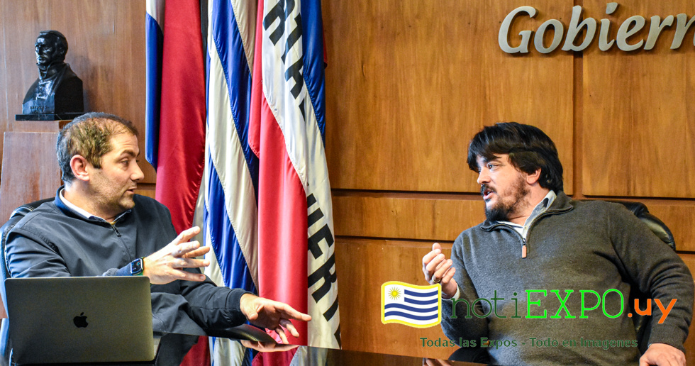 Intendente Francisco Legnani, Ministra Tamara Paseyro y sus equipos.