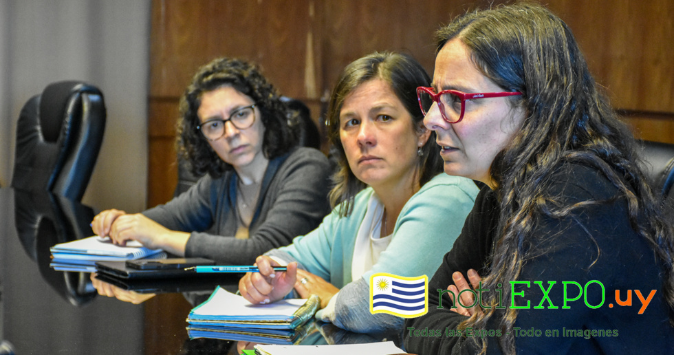 Intendente Francisco Legnani, Ministra Tamara Paseyro y sus equipos.