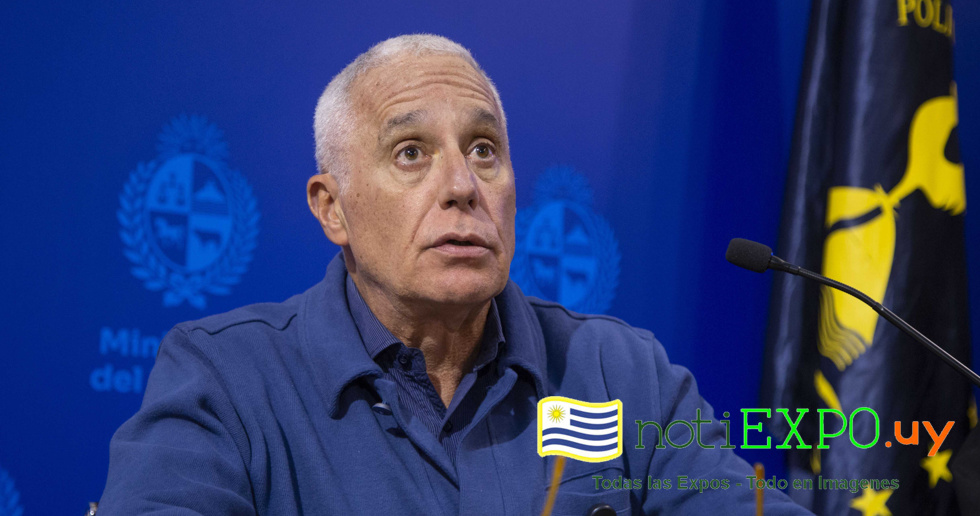 Conferenica de Prensa del Ministro del Interior Carlos Negro.