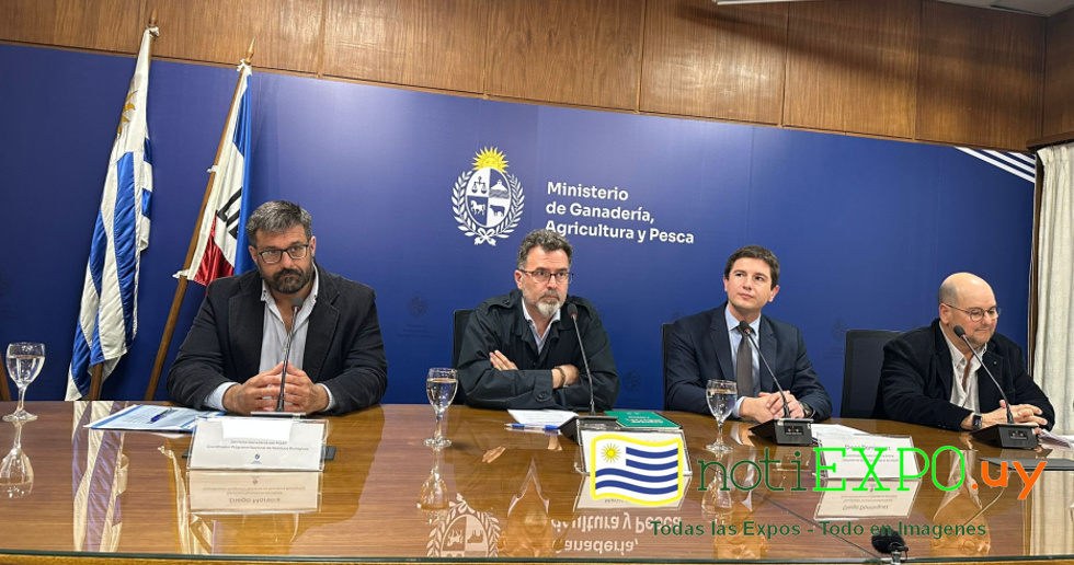 Conferencia del MGAP sobre el percanse en China.