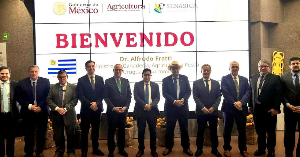 El Ministro y todo el equipo en Mexico.