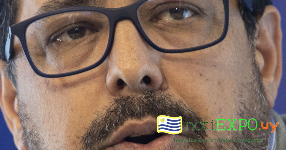 El Secretario Alejandro Sanchez en Conferencia de Prensa.