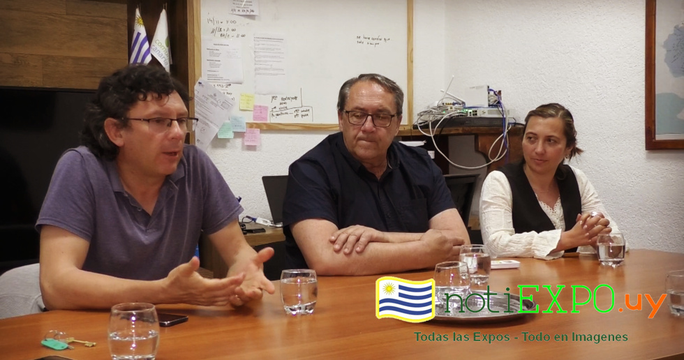 Autoridades de Canelones se reunieron con inmigrantes.