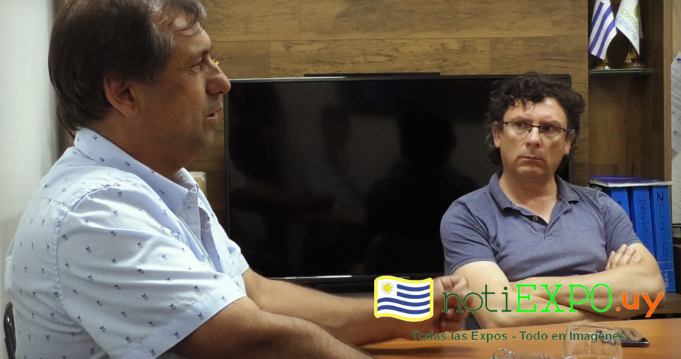 Autoridades de Canelones se reunieron con inmigrantes.