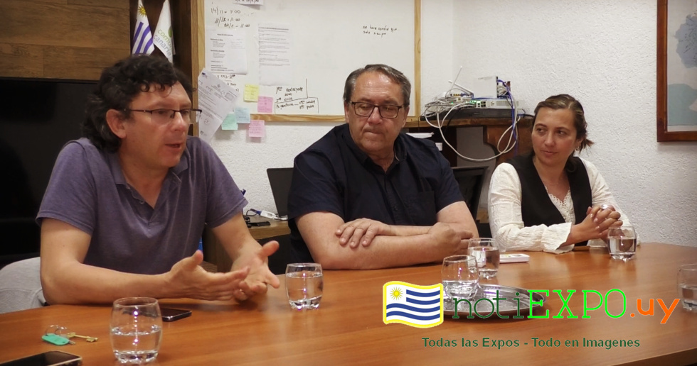 Autoridades de Canelones se reunieron con inmigrantes.