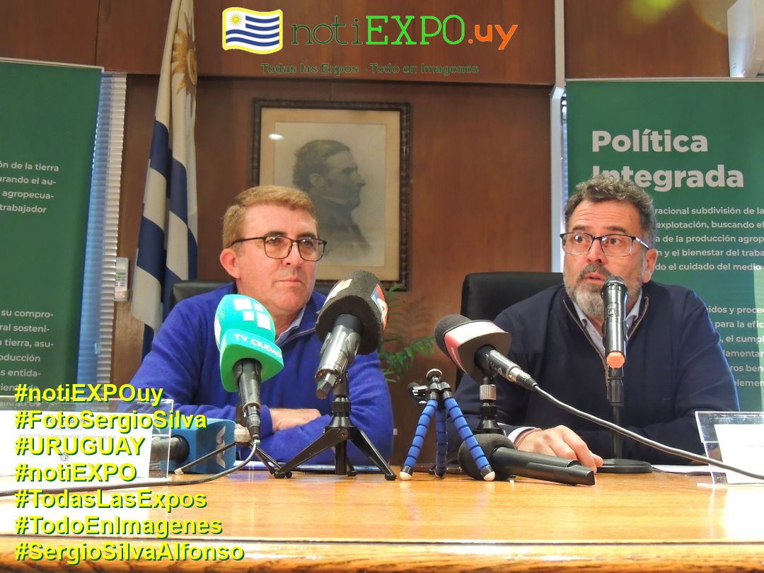 Conferencia de prensa Matias Carambula y Eduardo Viera. Fotografia de Sergio Silva. #FotoSergioSilva