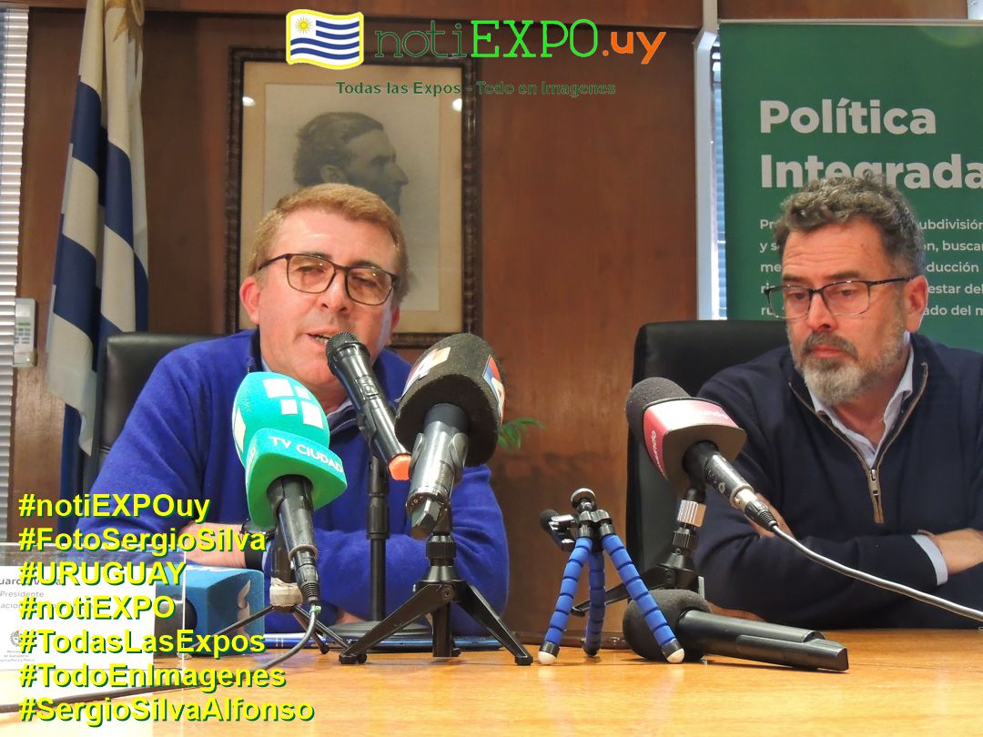 Conferencia de prensa Matias Carambula y Eduardo Viera. Fotografia de Sergio Silva. #FotoSergioSilva