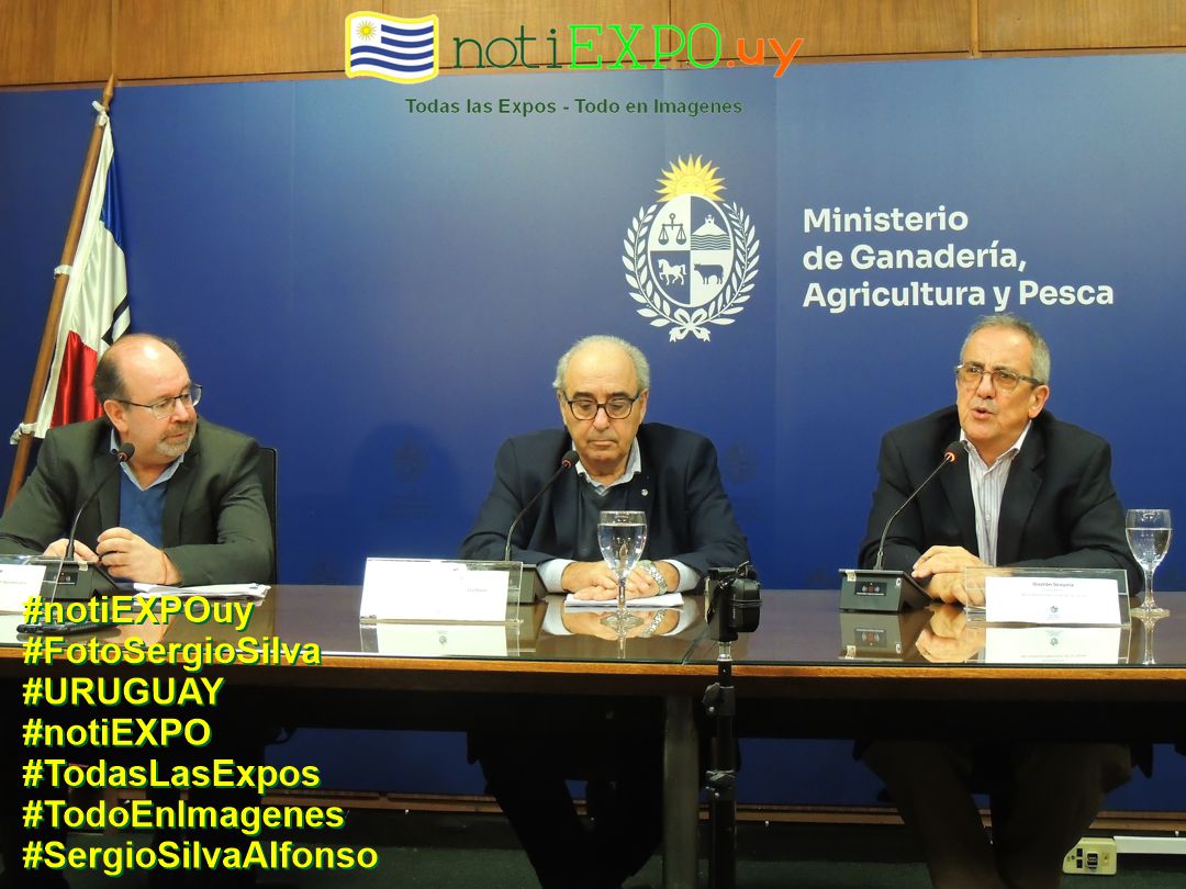 El Ministro Alfredo Fratti junto a INAC e INIA tras gira por CHINA. Foto Sergio Silva. #FotoSergioSilva