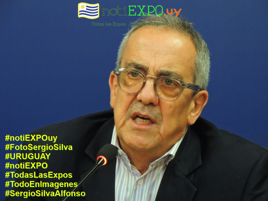 Conferencia de prensa Ministro Alfredo Fratti junto a INIA e INAC tras gira por China. Fotografia de Sergio Silva. #FotoSergioSilva