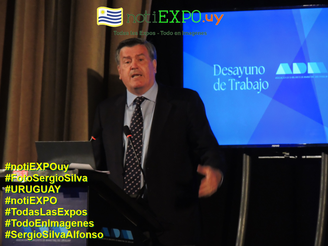 ADM desayuno de trabajo. Senadores Garcia, Bordaberry y Brenta. Fotografia de Sergio Silva. #FotoSergioSilva