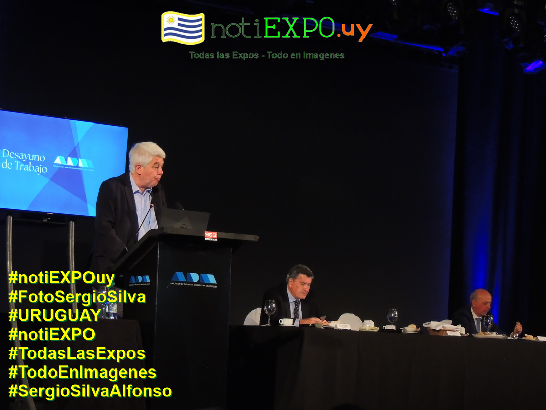 ADM desayuno de trabajo. Senadores Garcia, Bordaberry y Brenta. Fotografia de Sergio Silva. #FotoSergioSilva