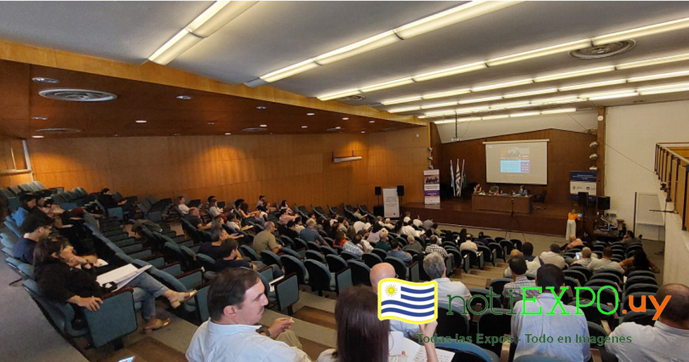 Seminario de Ganaderia familiar y desarrollo rural en Salto.