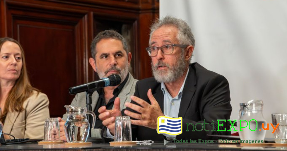 Presentacion publica del proyecto urbano del entorno del Palacio Legislativo.
