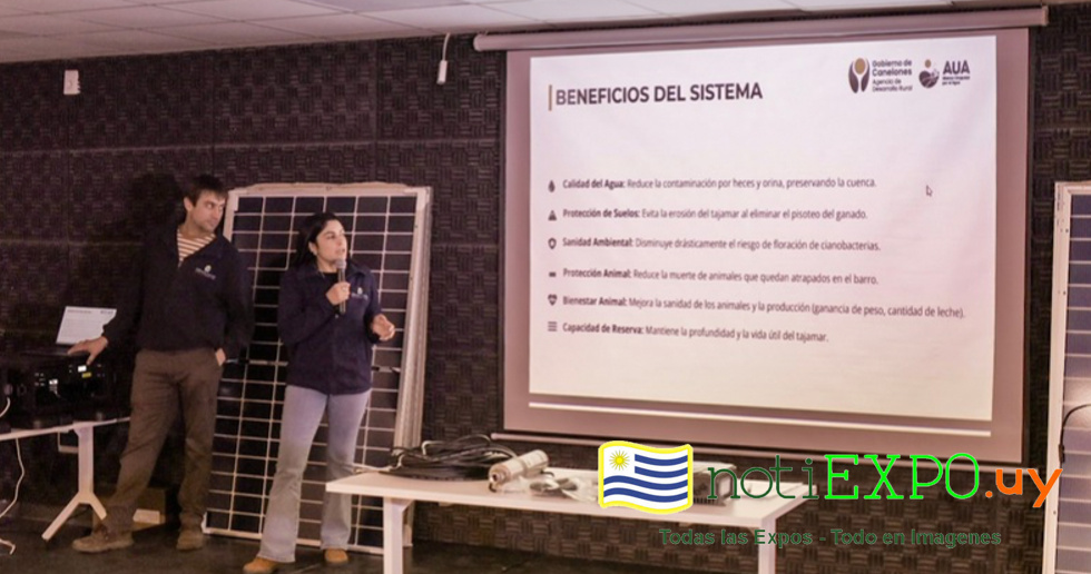 Canelones entrego 8 kits de bombas solares para riego o hidratacion animal.