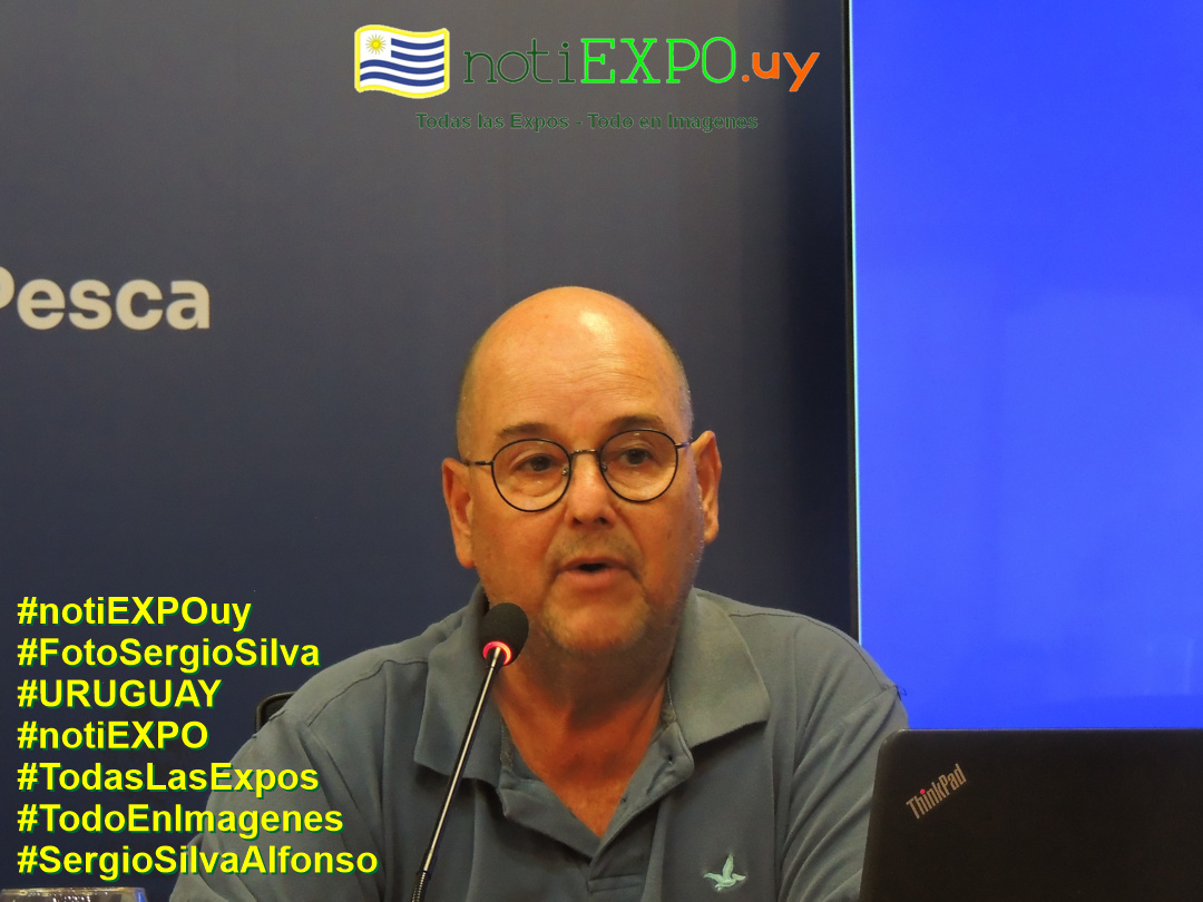 El Dr. Carlos Fuellis en la presentacion DTD en la capital. Fotografia de Sergio Silva.