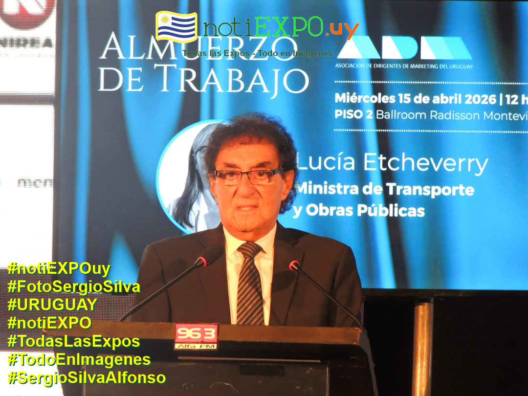 Mtra. Lucia Etcheverry en ADM almuerzo de trabajo. Foto de Sergio Silva. #FotoSergioSilva