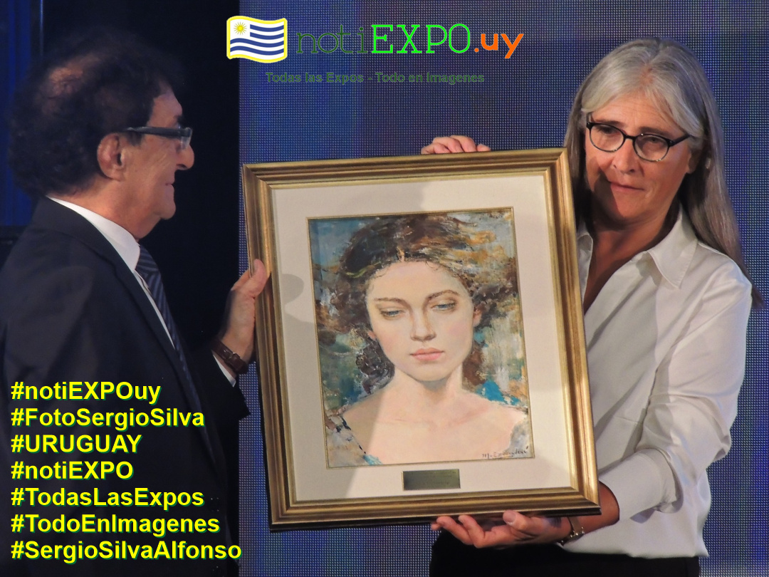 Mtra. Lucia Etcheverry en ADM almuerzo de trabajo. Foto de Sergio Silva. #FotoSergioSilva