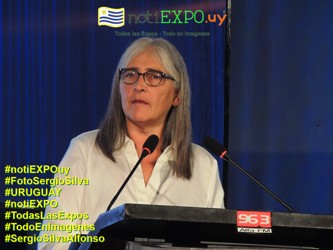 Mtra. Lucia Etcheverry en ADM almuerzo de trabajo. Foto de Sergio Silva. #FotoSergioSilva