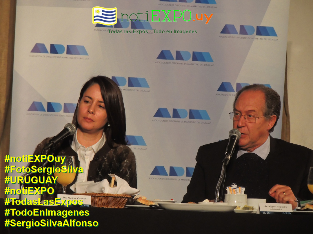 Mtra. Lucia Etcheverry en ADM almuerzo de trabajo. Foto de Sergio Silva. #FotoSergioSilva