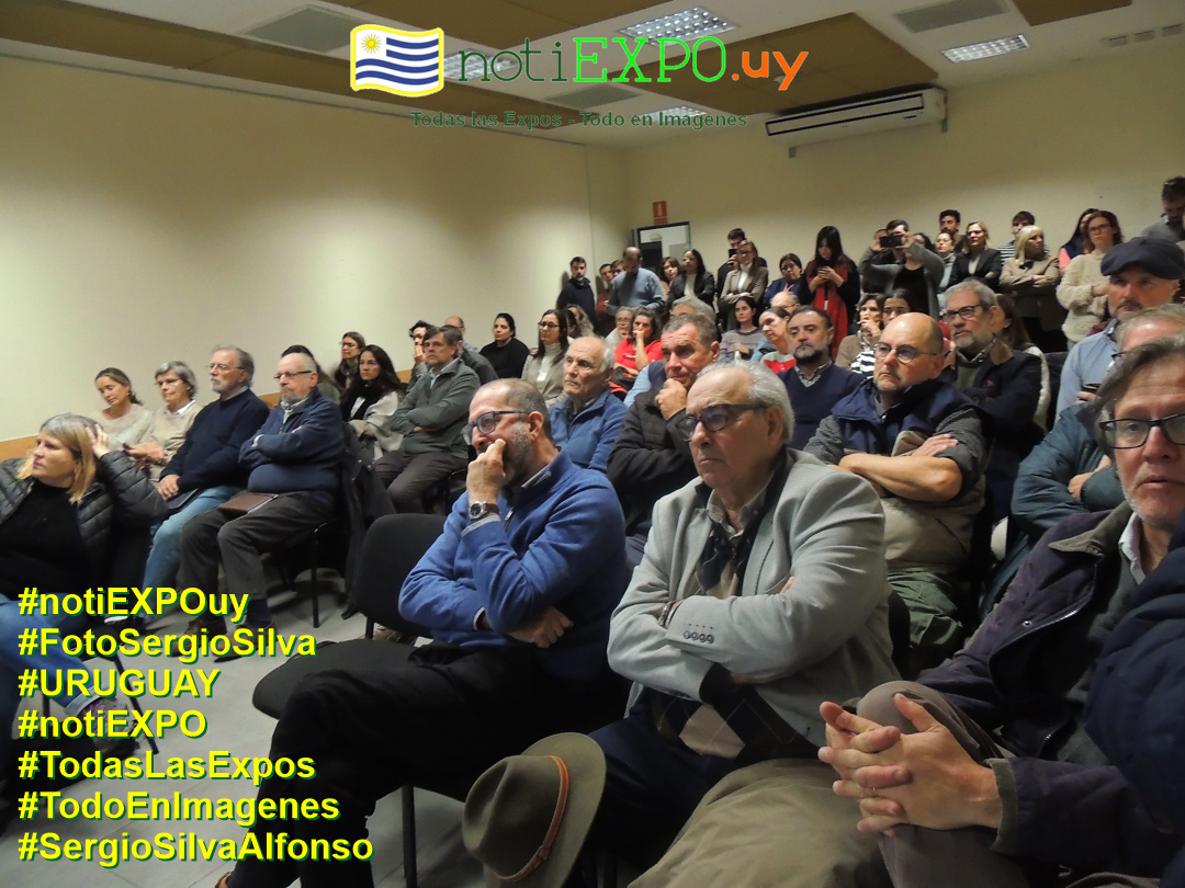 Presentacion del estudio vacunal contra la garrapata. Foto Sergio Silva. #FotoSergioSilva